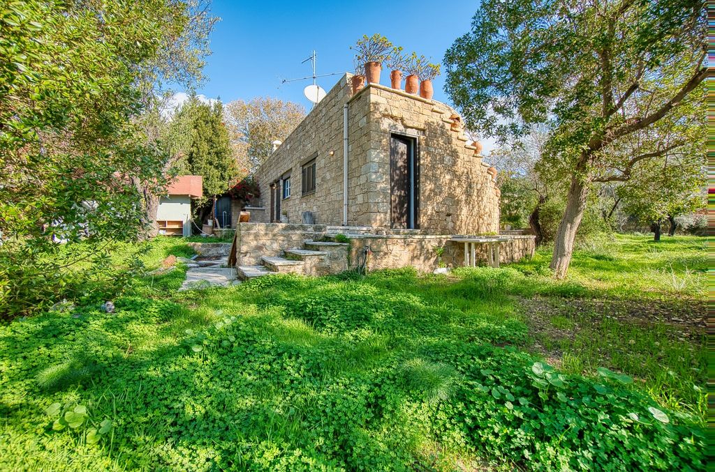 Property photo 1 of 34