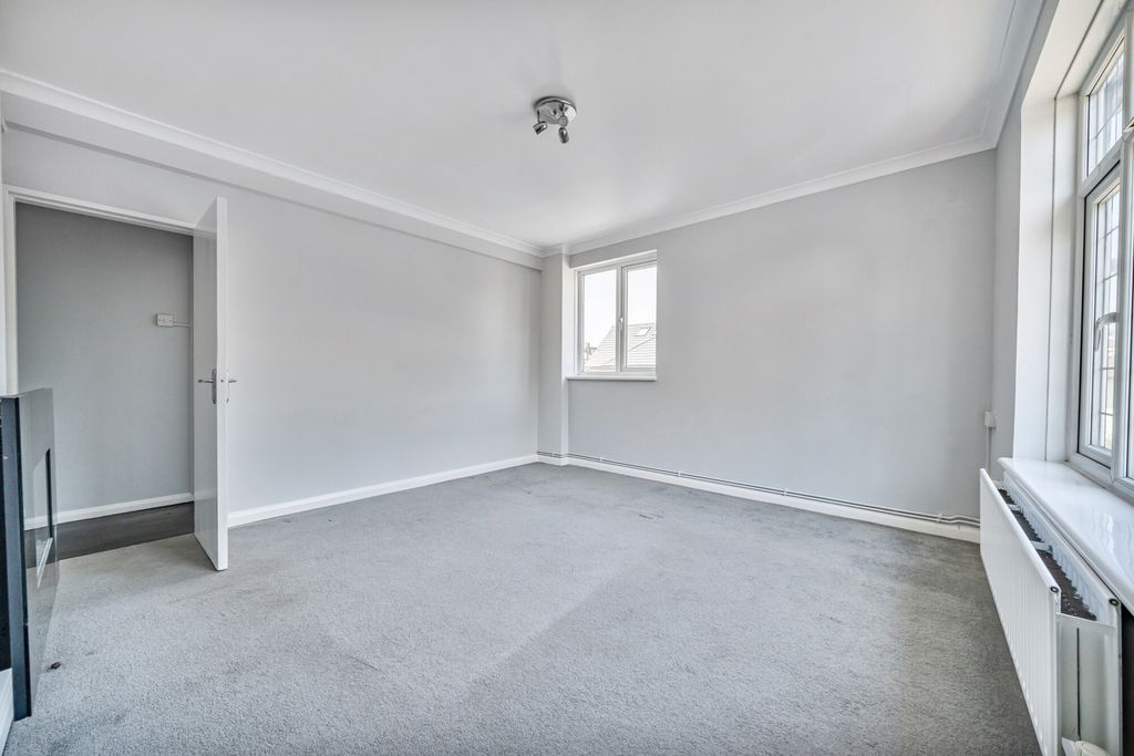 Property photo 2 of 17 Reception Room