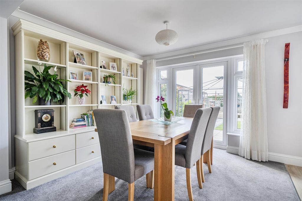 Property photo 3 of 22 1447109-17-69E74B9B27cd9.Jpg