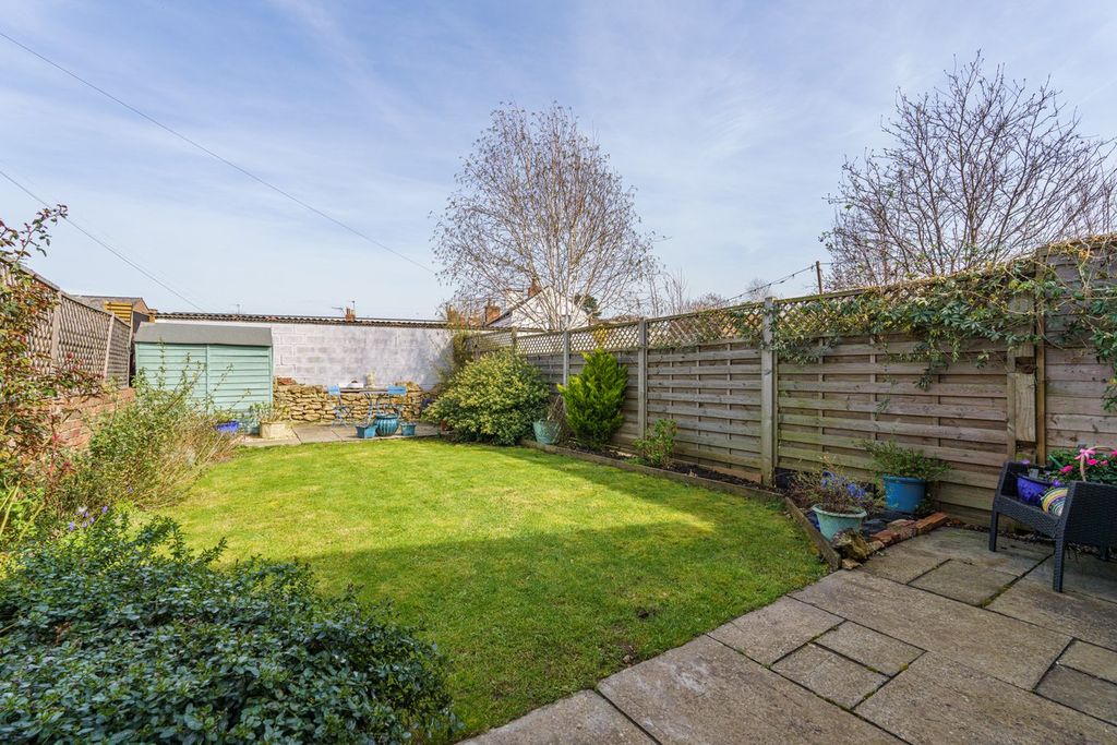 Property photo 3 of 17