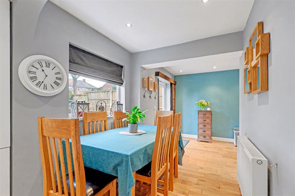 Property photo 3 of 19 Dining Area_2.Jpeg