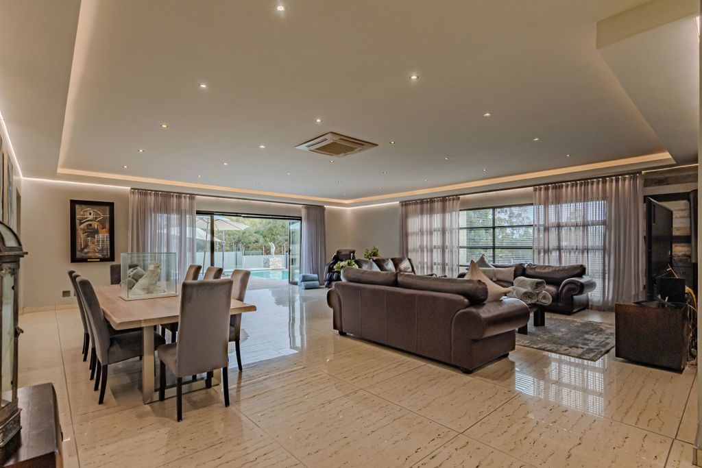 Property photo 2 of 59 Pt1711780