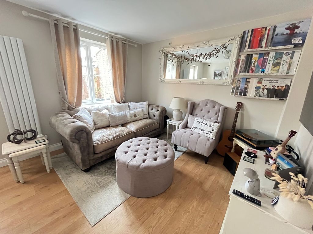 Property photo 3 of 16