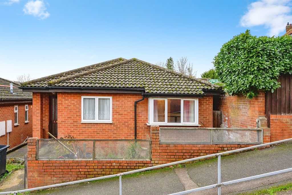 Property photo 1 of 21