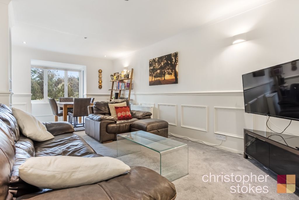 Property photo 2 of 16 3773894