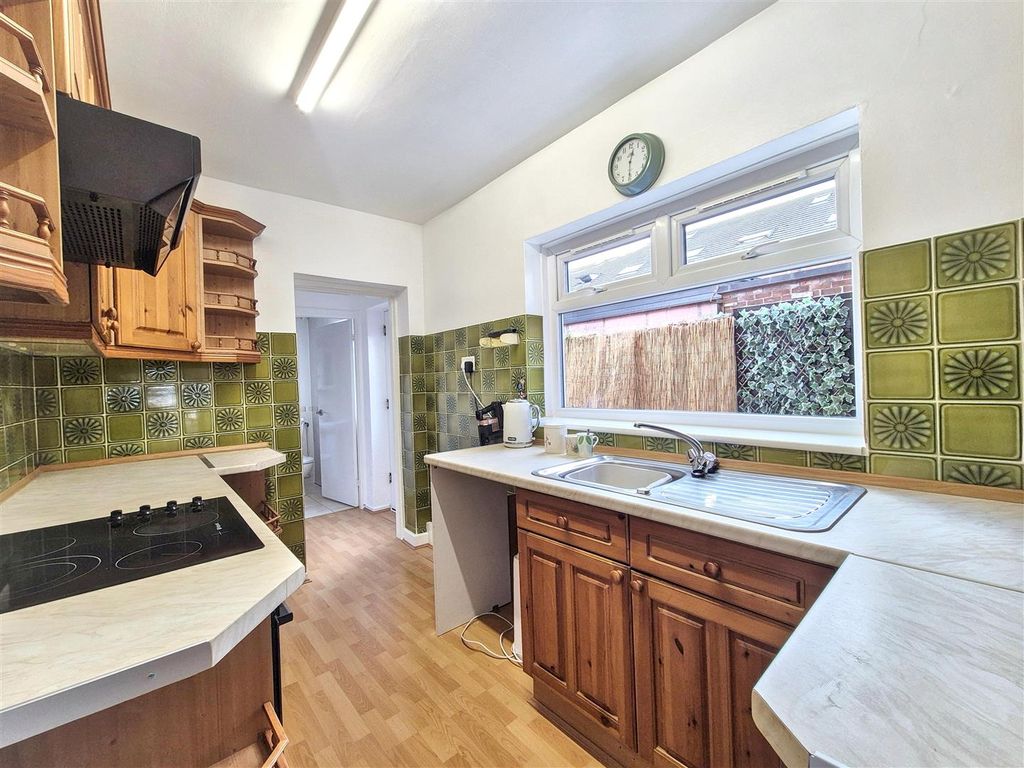 Property photo 2 of 14 20260822145401_20260822-Interior-10-Iytaaark2Qzxmu