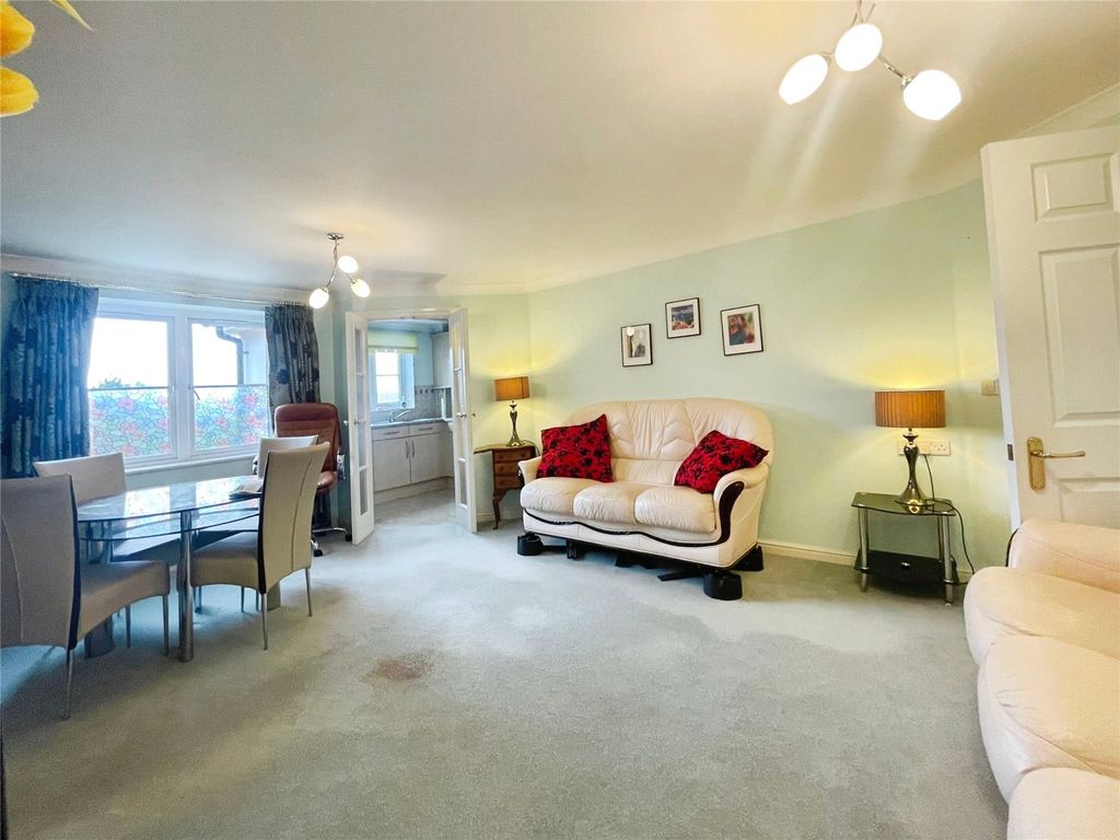 Property photo 2 of 8 Picture No. 08