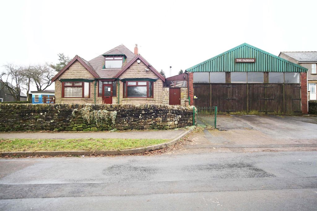 Property photo 1 of 13 Front