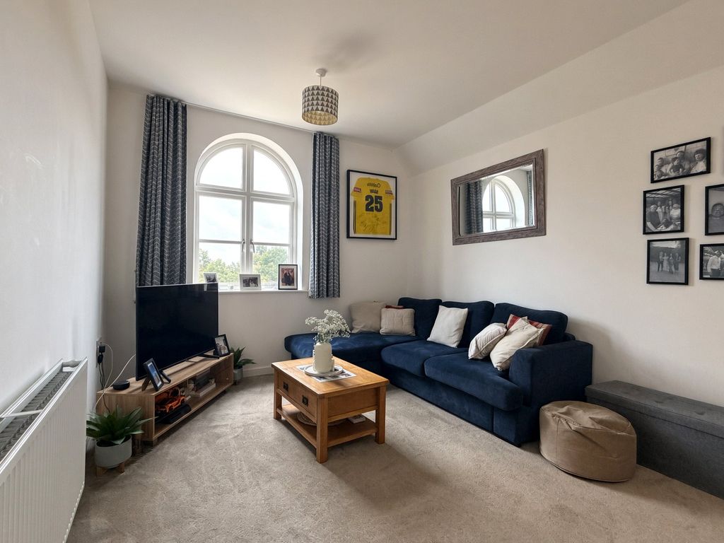 Property photo 3 of 13 Picture No. 01