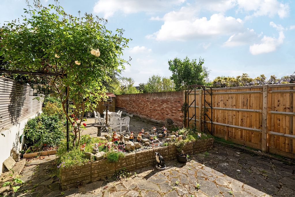 Property photo 2 of 15 1457892-4-69Fc560...