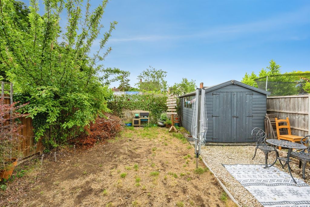 Property photo 2 of 16