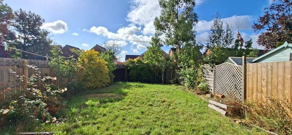 Property photo 2 of 34