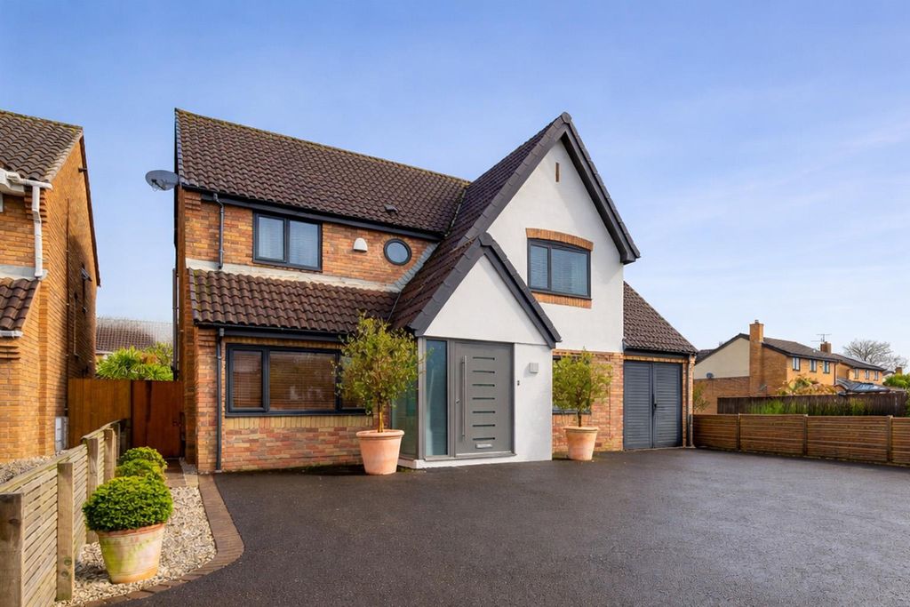 Property photo 1 of 39 Mallards Ext.Jpg