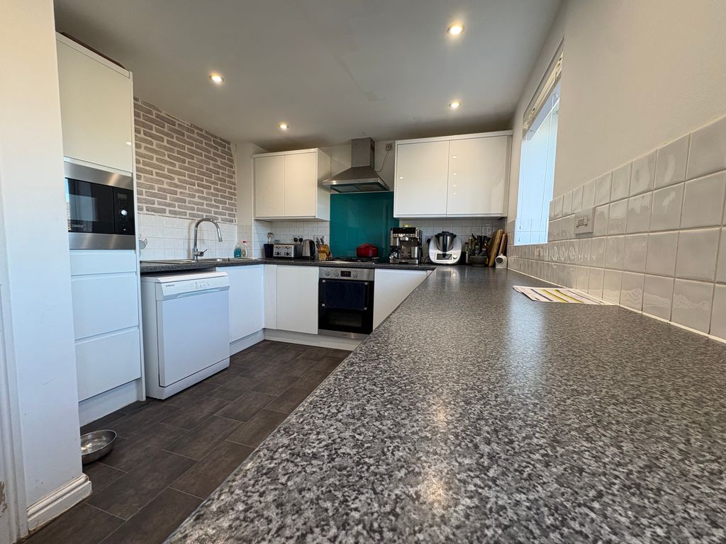 Property photo 3 of 20 Img_8688