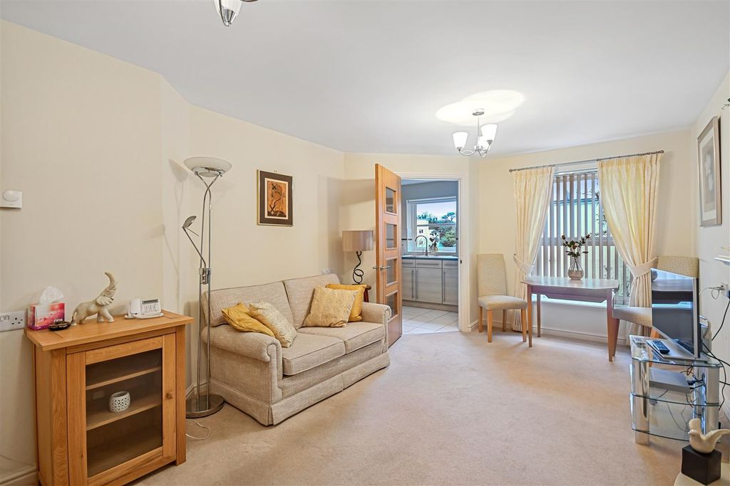 Property photo 2 of 12 01-1Fc80638-55A5-44Cb-Abf1-6883F07c008Dibmcs-14 Sa