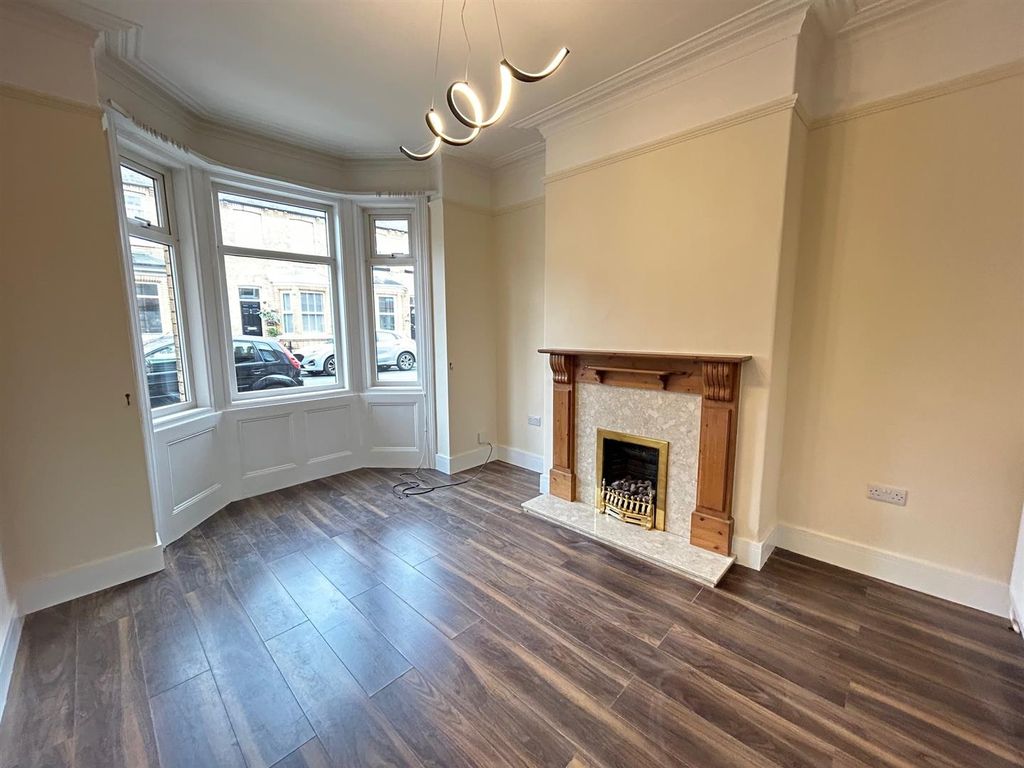 Property photo 2 of 10 1.Jpg