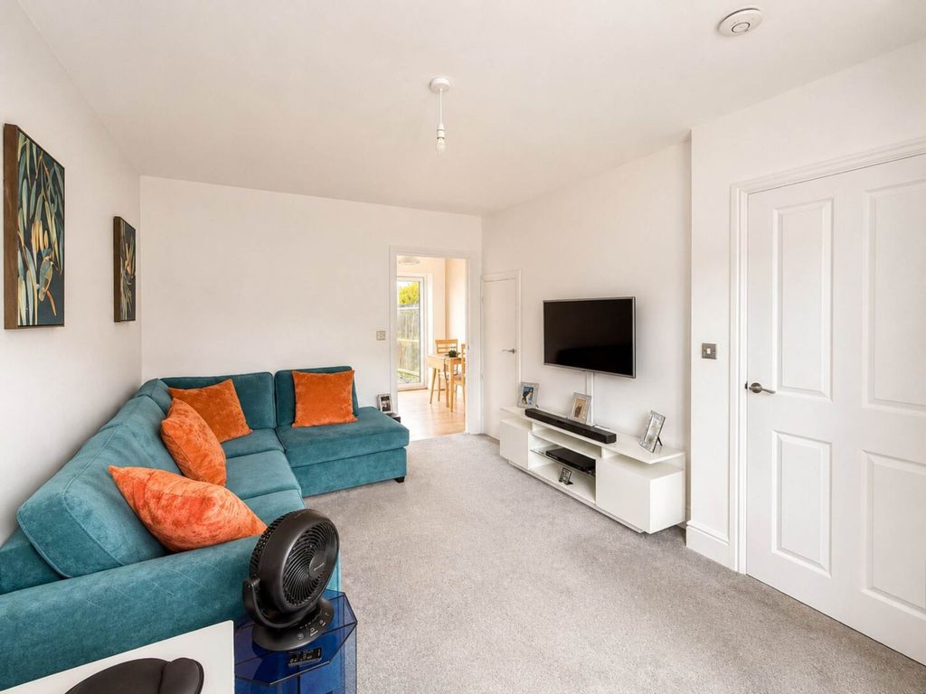 Property photo 3 of 19