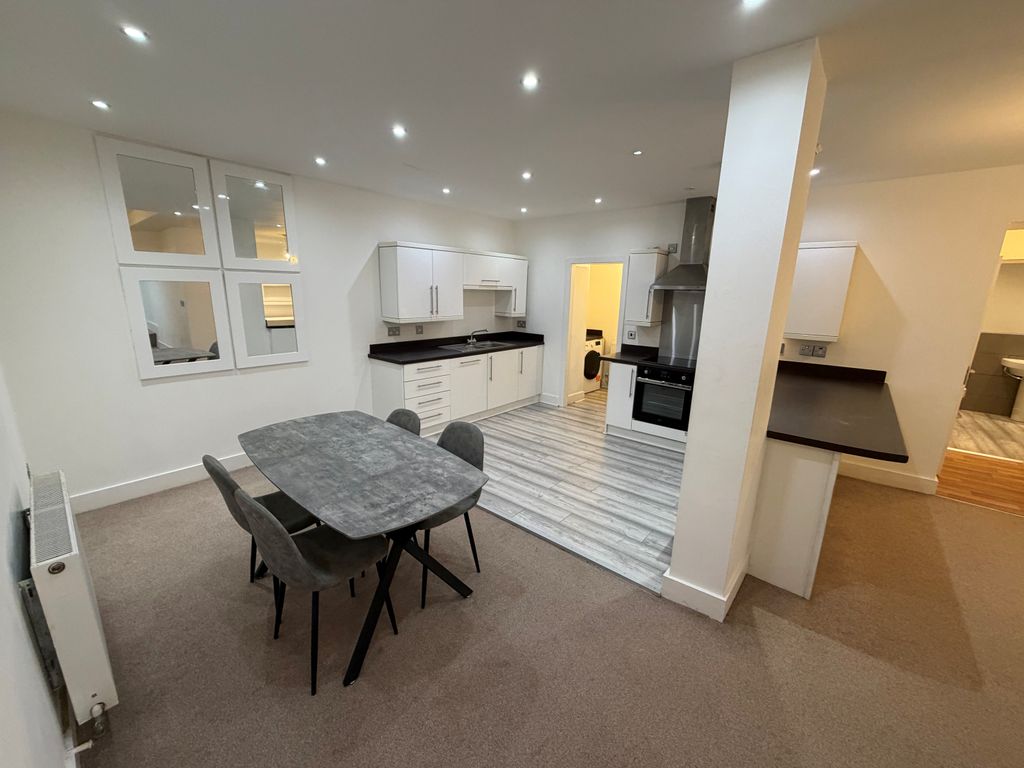 Property photo 2 of 10 Image
