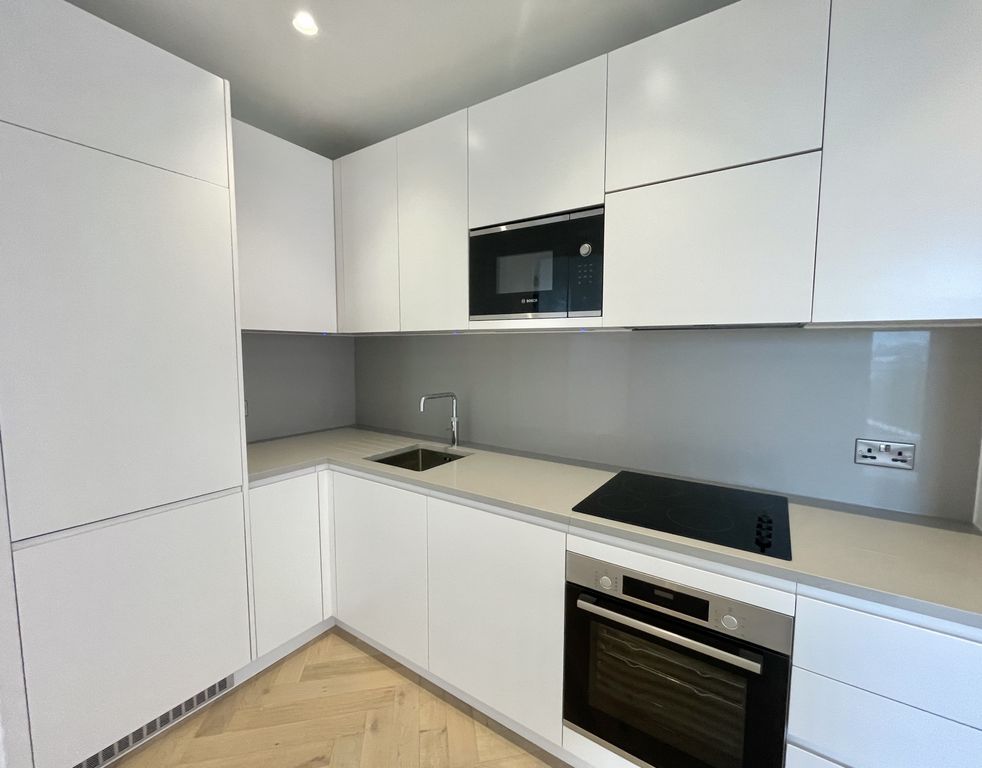 Property photo 3 of 17 Photo 5