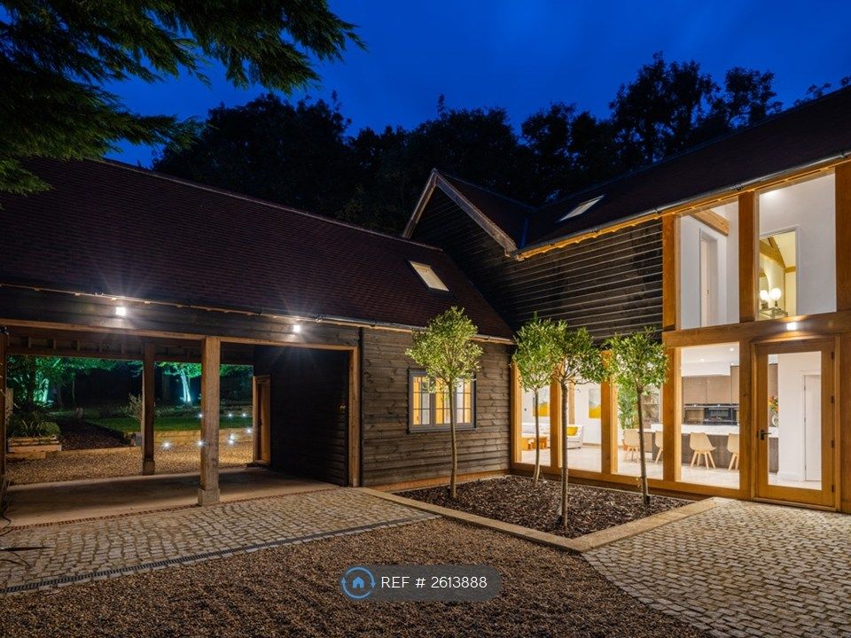 Property photo 3 of 23