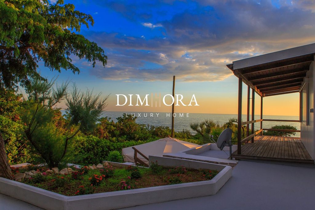 Property photo 1 of 61