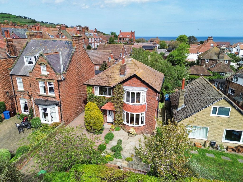 Property photo 1 of 32