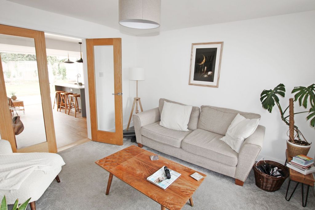 Property photo 3 of 15