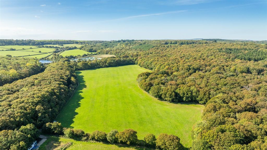 Property photo 2 of 5