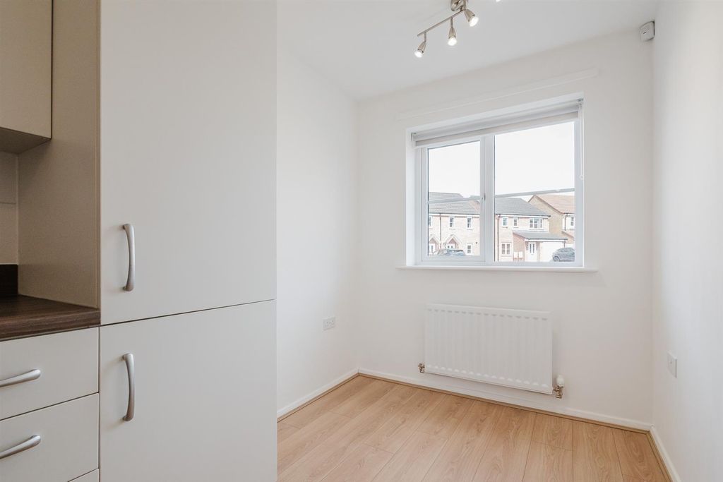 Additional image 6 of 2 bed semi-detached house to rentLakeside North, Scunthorpe DN16