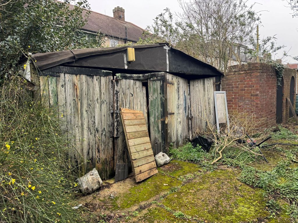 Property photo 2 of 4