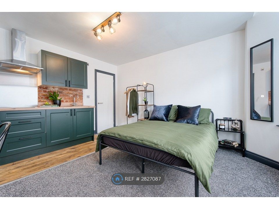 Property photo 1 of 17 Studio 1