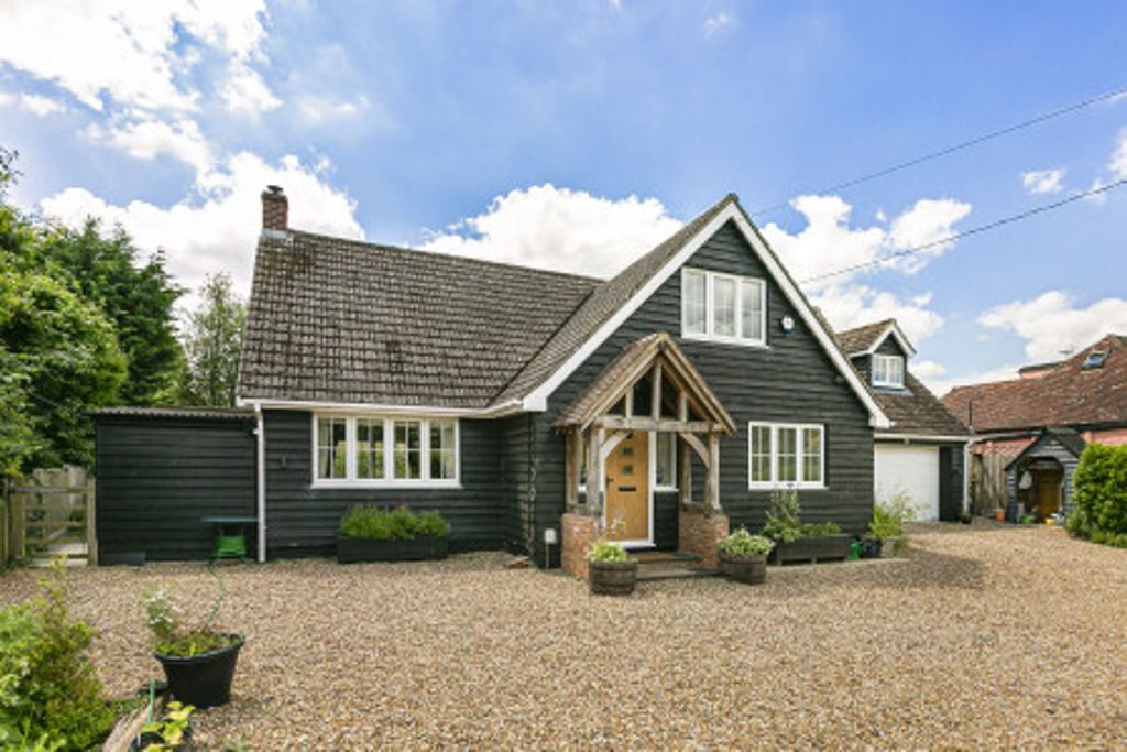Property photo 2 of 28