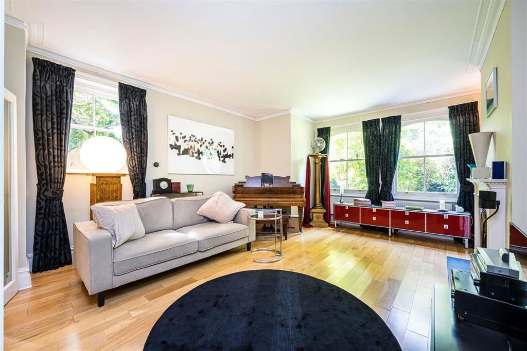Property photo 2 of 10
