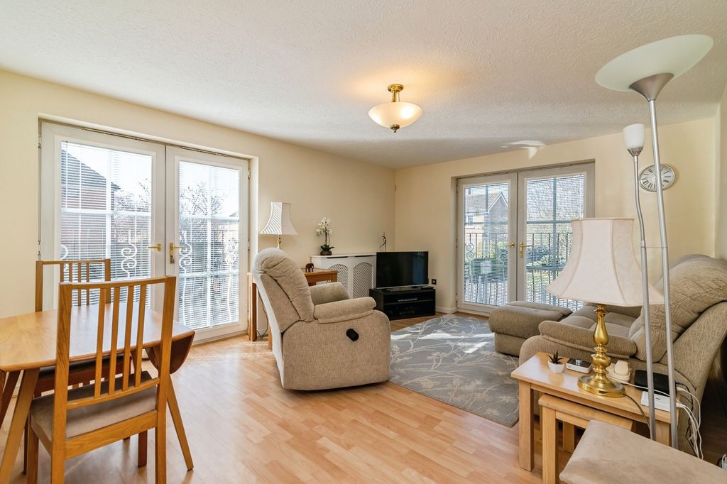 Property photo 2 of 17 Pbox-Img.Jpg