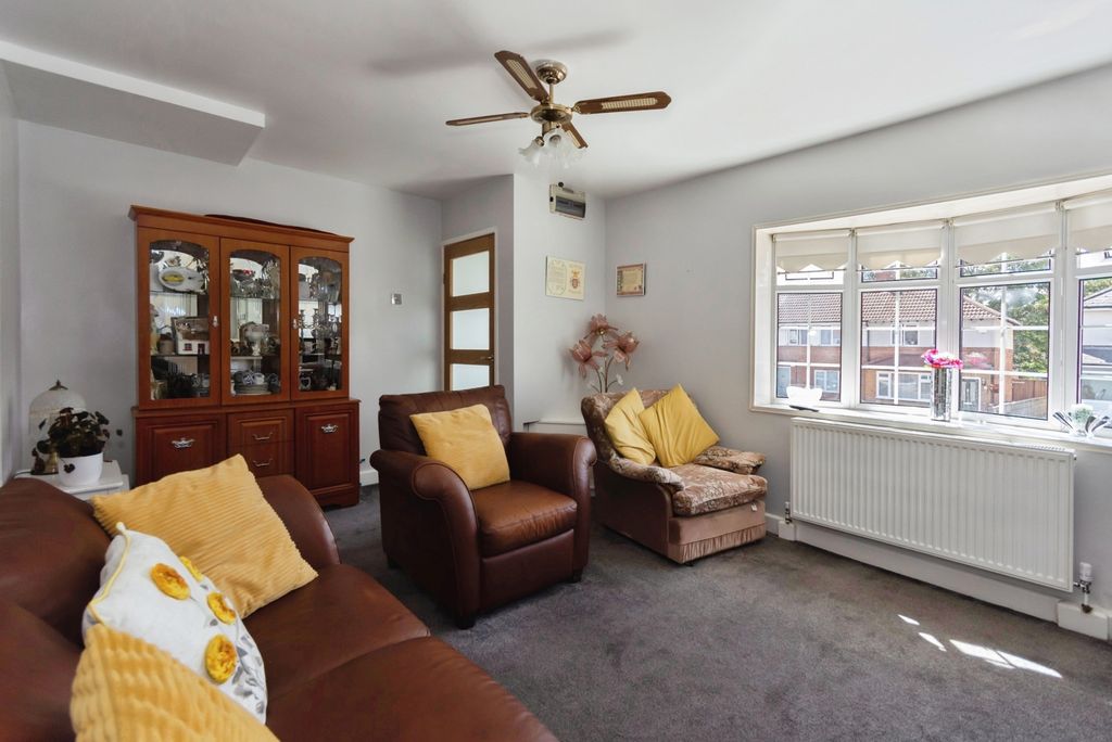 Property photo 2 of 20 Pbox-Img.Jpg