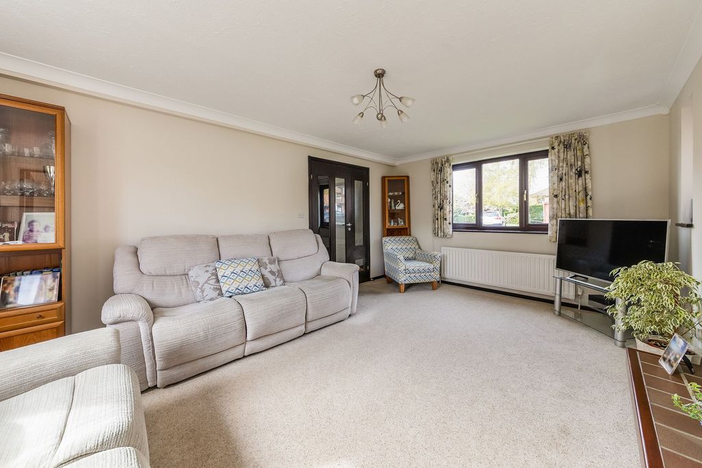 Property photo 3 of 20