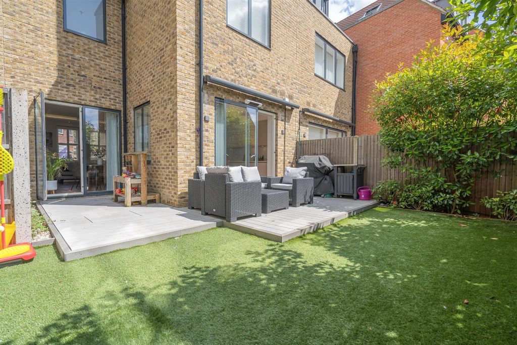 Property photo 3 of 28 Rear External A.Jpg