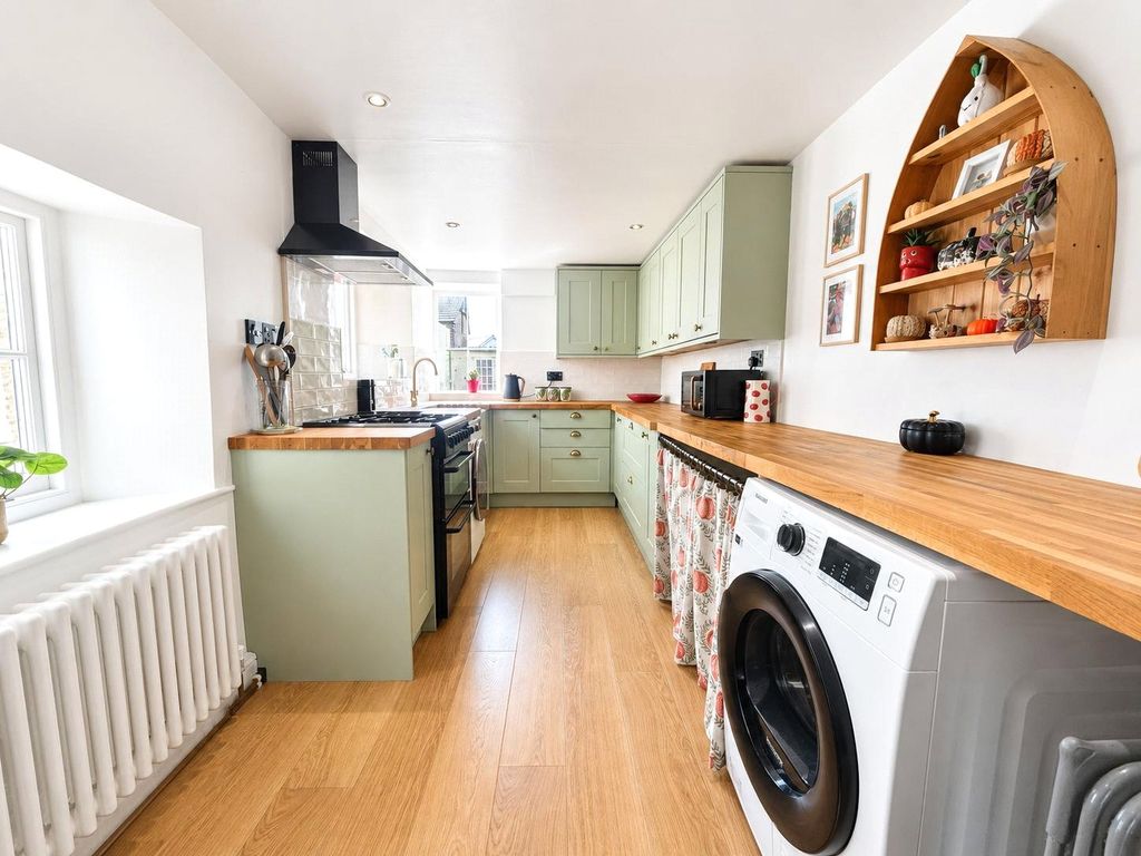 Property photo 2 of 8 Picture No. 05