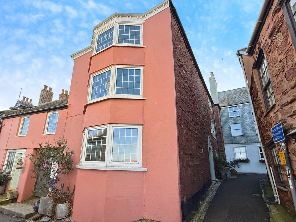 Property photo 3 of 20