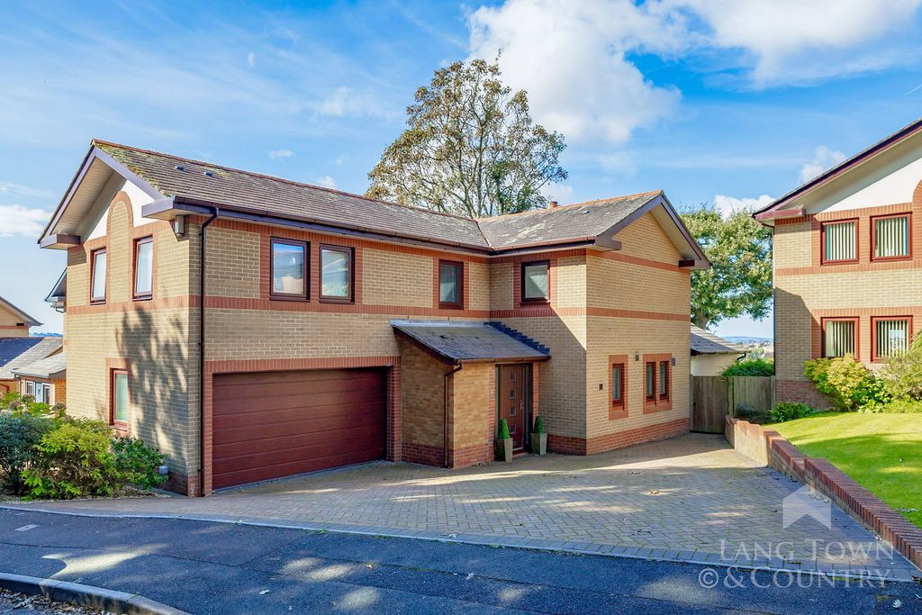 Property photo 1 of 39