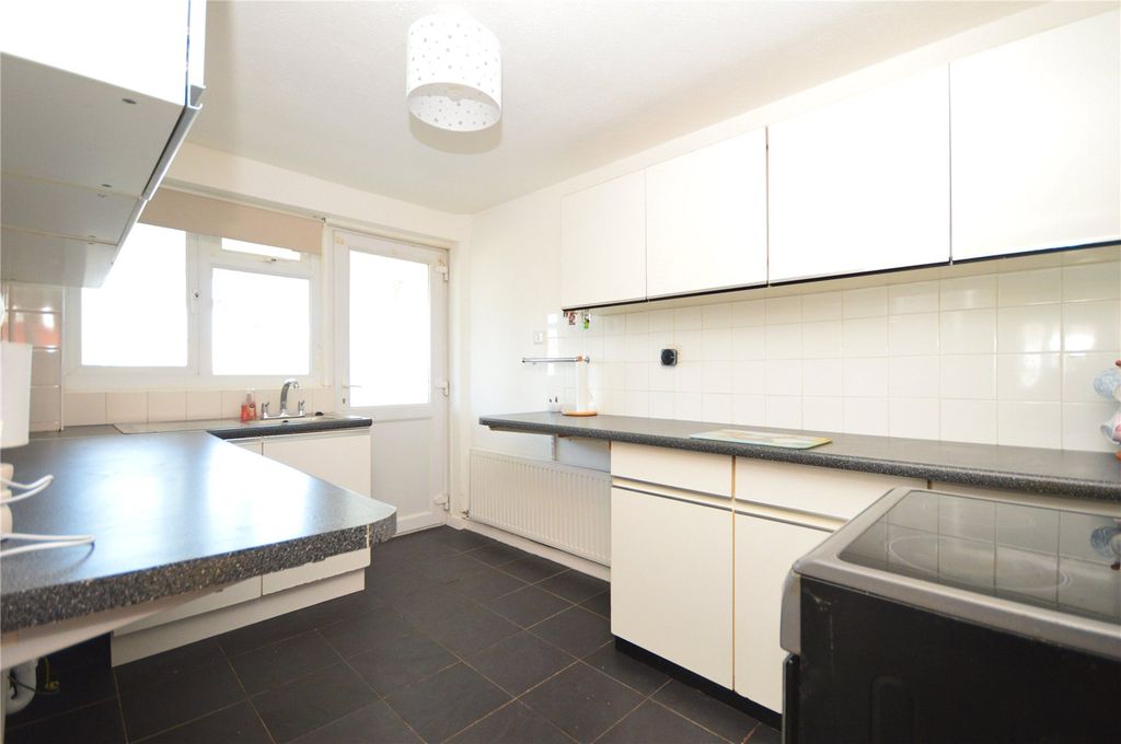 Property photo 3 of 16 Picture No. 07