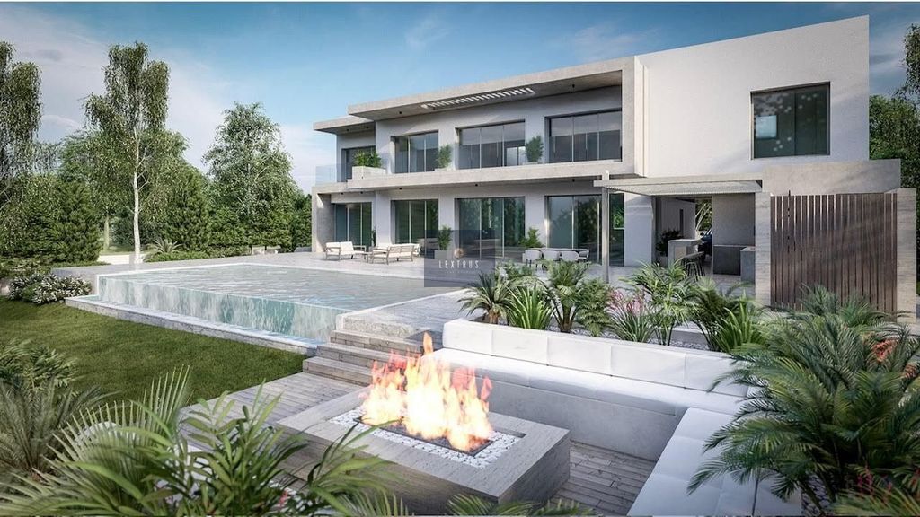 Property photo 2 of 9