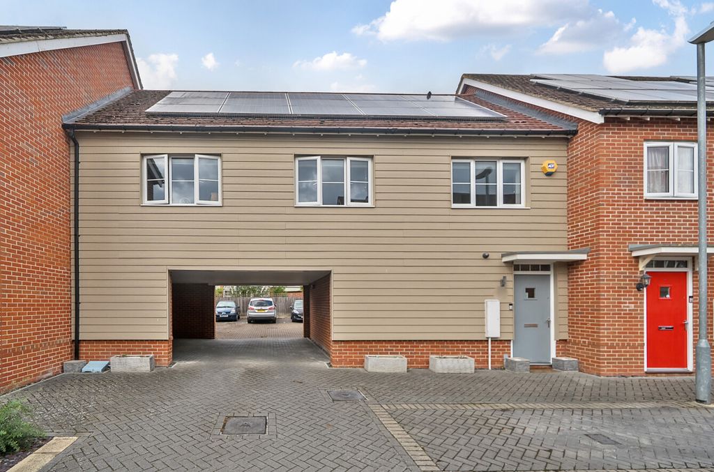 Property photo 3 of 13 1327706-17-688c9d...