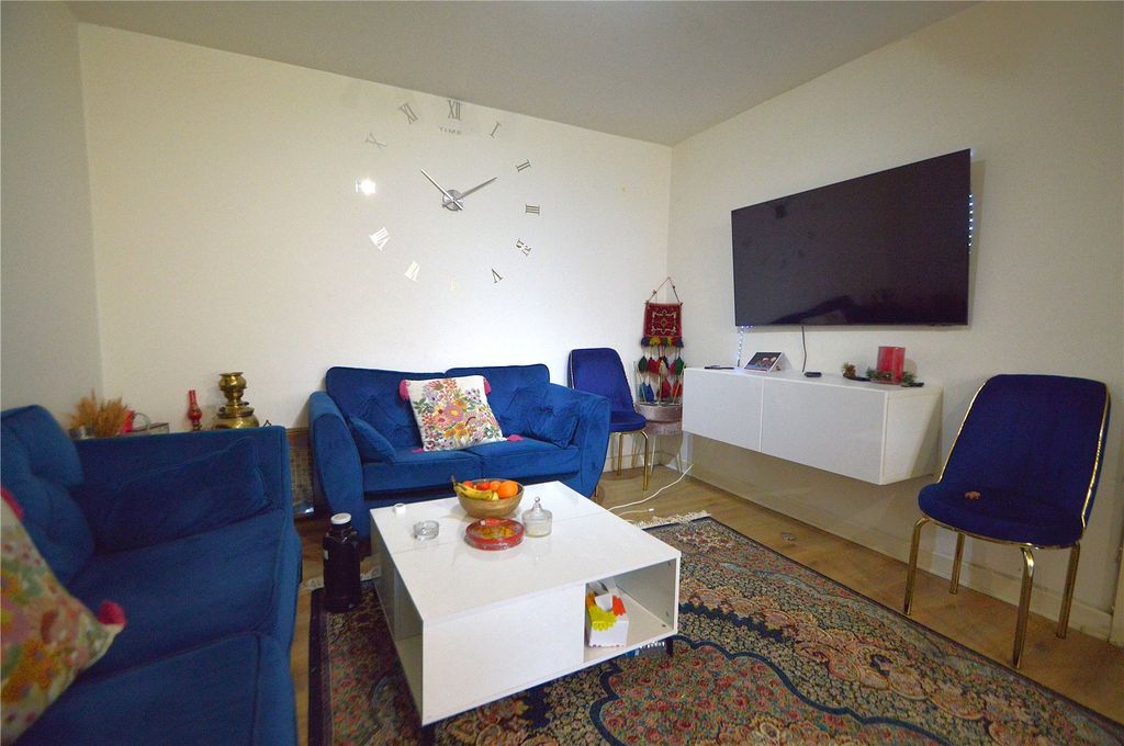 Property photo 3 of 9 Picture No. 05