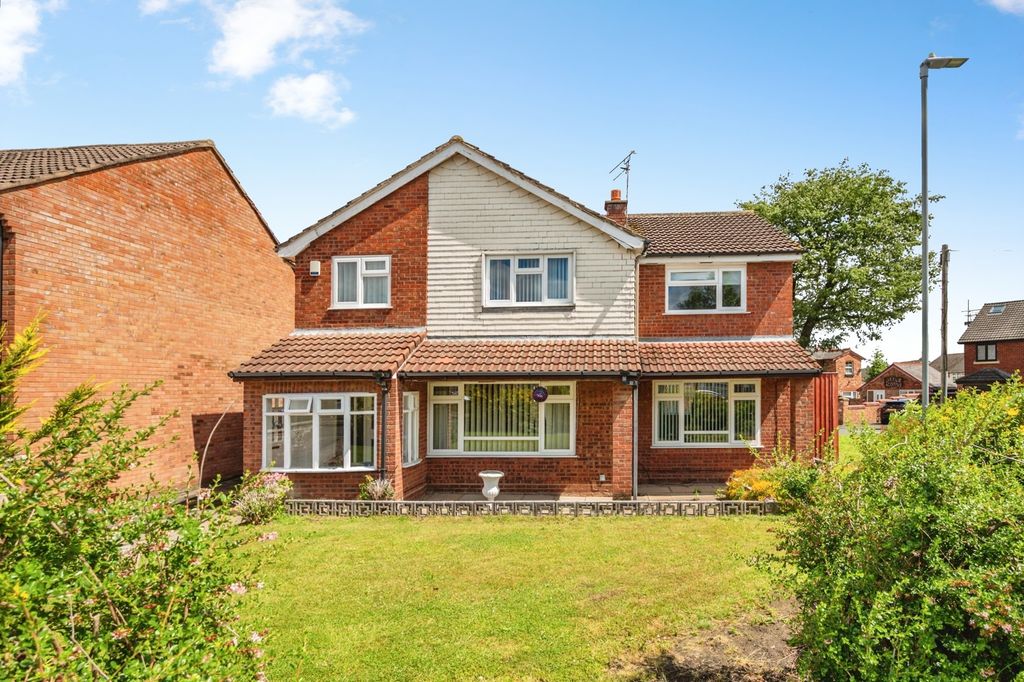 Property photo 1 of 16 Pbox-Img.Jpg