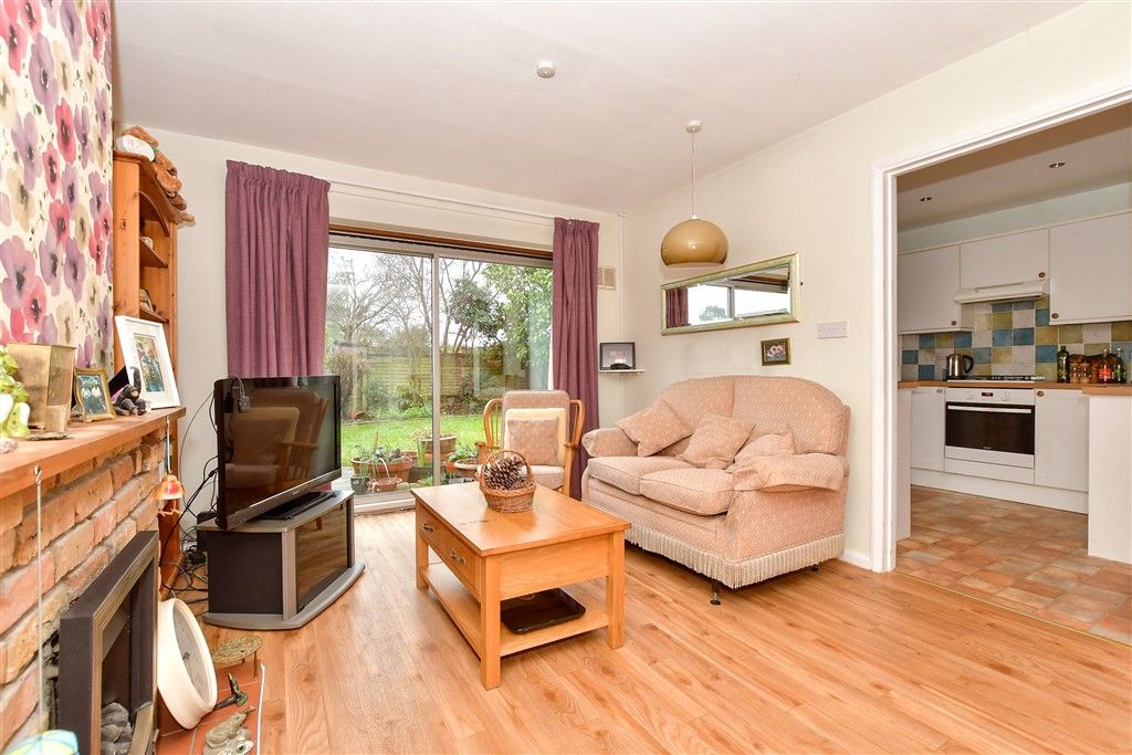 Property photo 3 of 23 Lounge