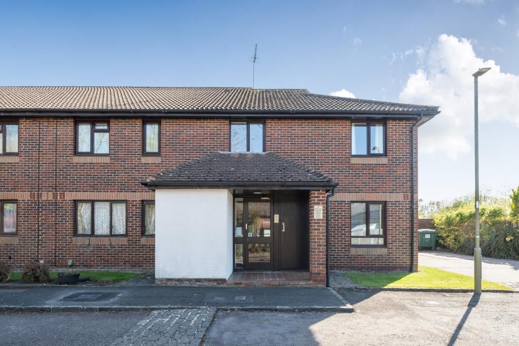 Property photo 1 of 20 External Front