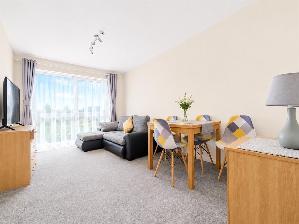 Property photo 1 of 11 3.Png