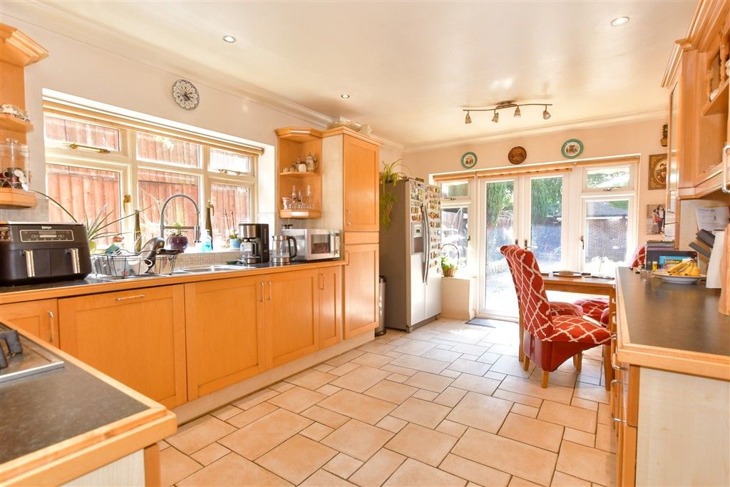 Property photo 1 of 21 Kitchen