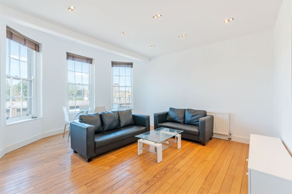 Property photo 2 of 17 Picture No. 36
